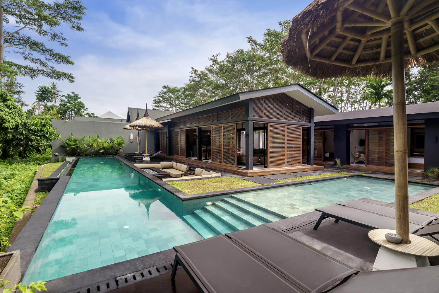 Unique 5-Bedroom Villa