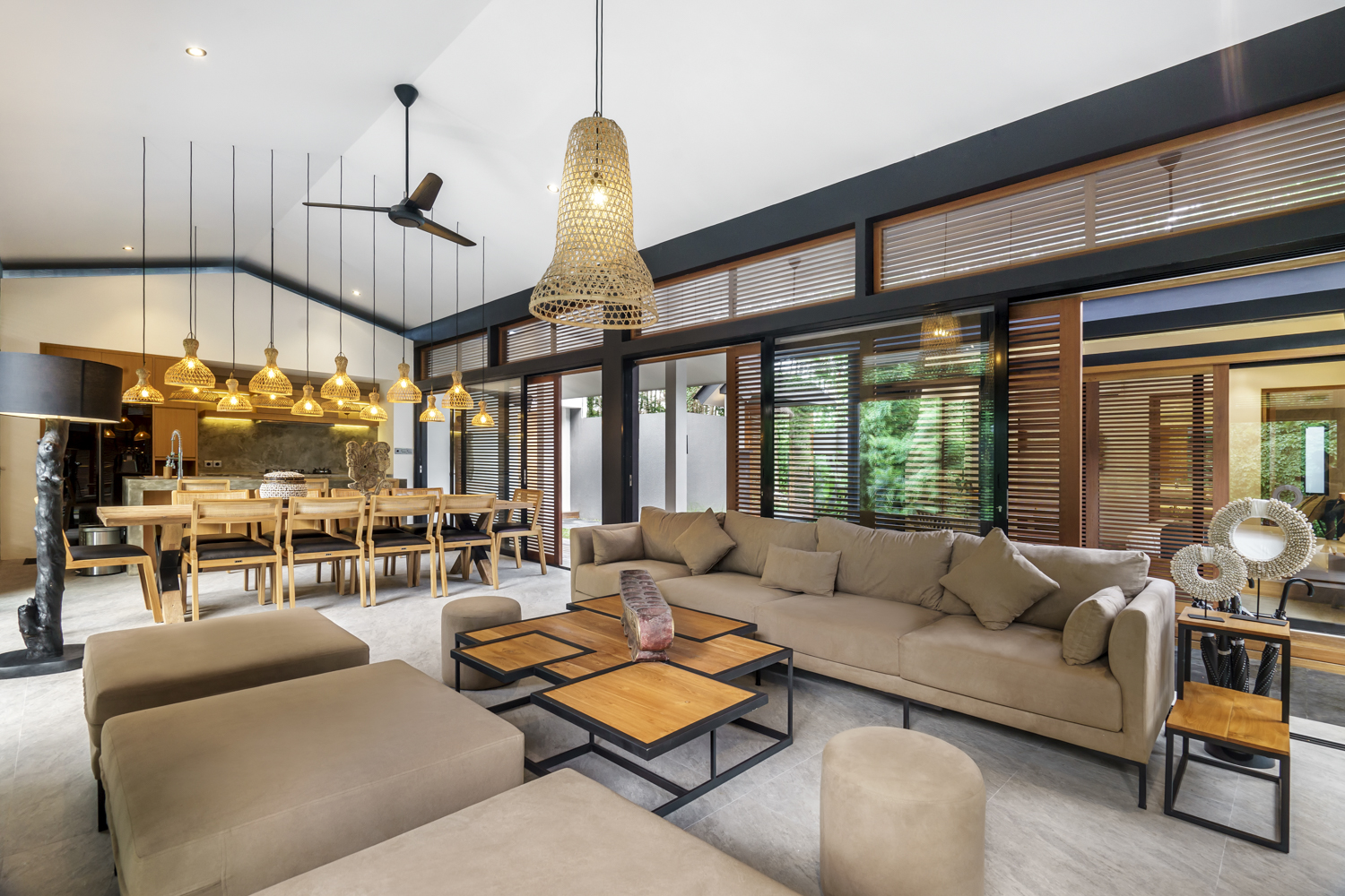 Unique 5-Bedroom Villa