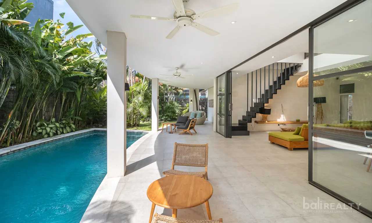 Contemporary 4 BR Villa with Long Lease in Seminyak