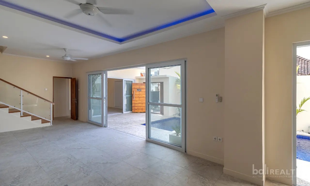 Brand-New 3 BR Modern Villa in Seminyak