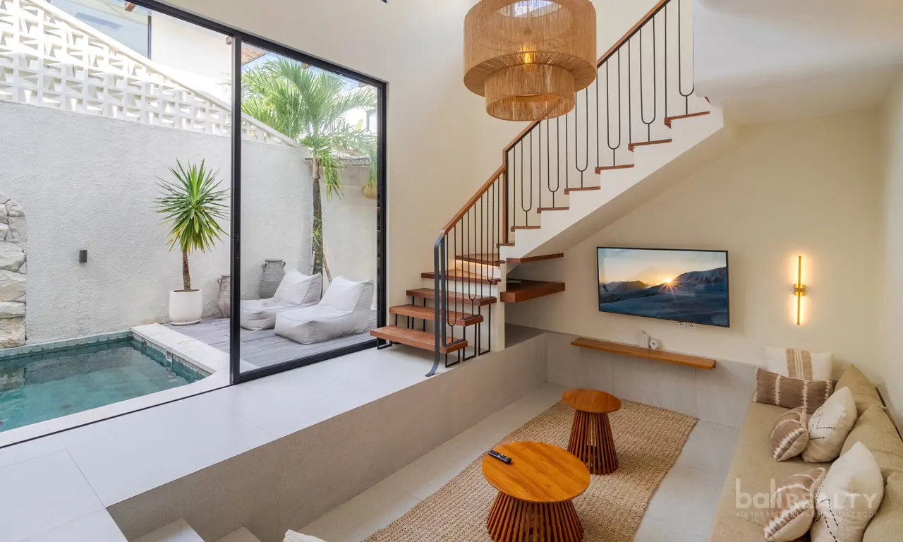 Contemporary 4 BR Villa with Long Lease in Seminyak