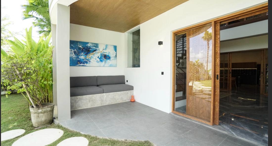 3-Bedroom Leasehold Villa