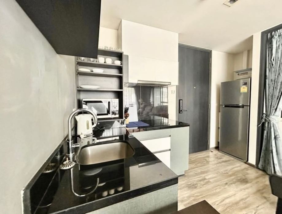 Stylish 1-Bed Apartment At The Deck, Patong