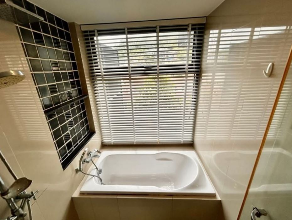 Stylish 1-Bed Apartment At The Deck, Patong