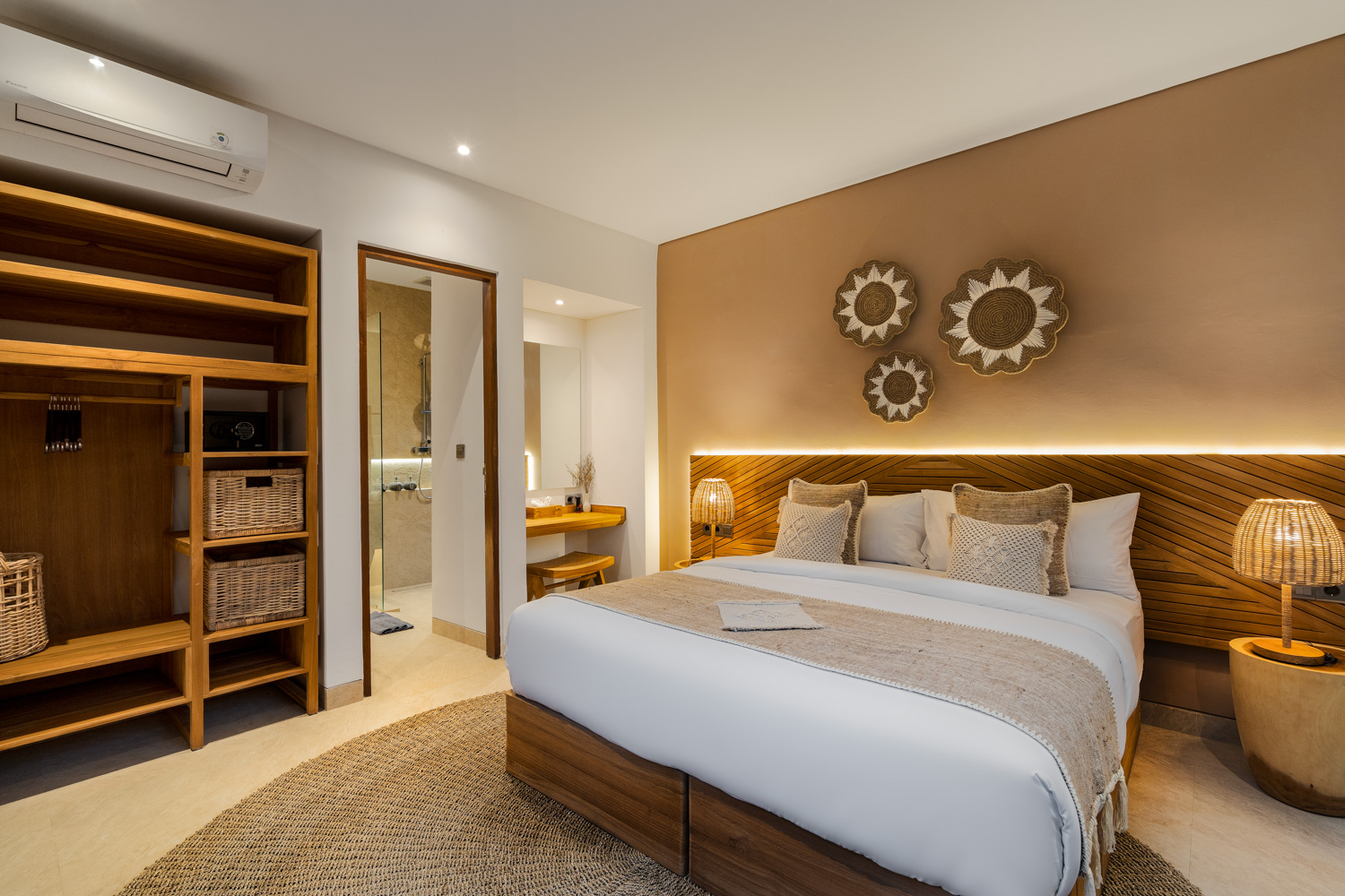 Private Jungle-View Villa with Infinity Pool