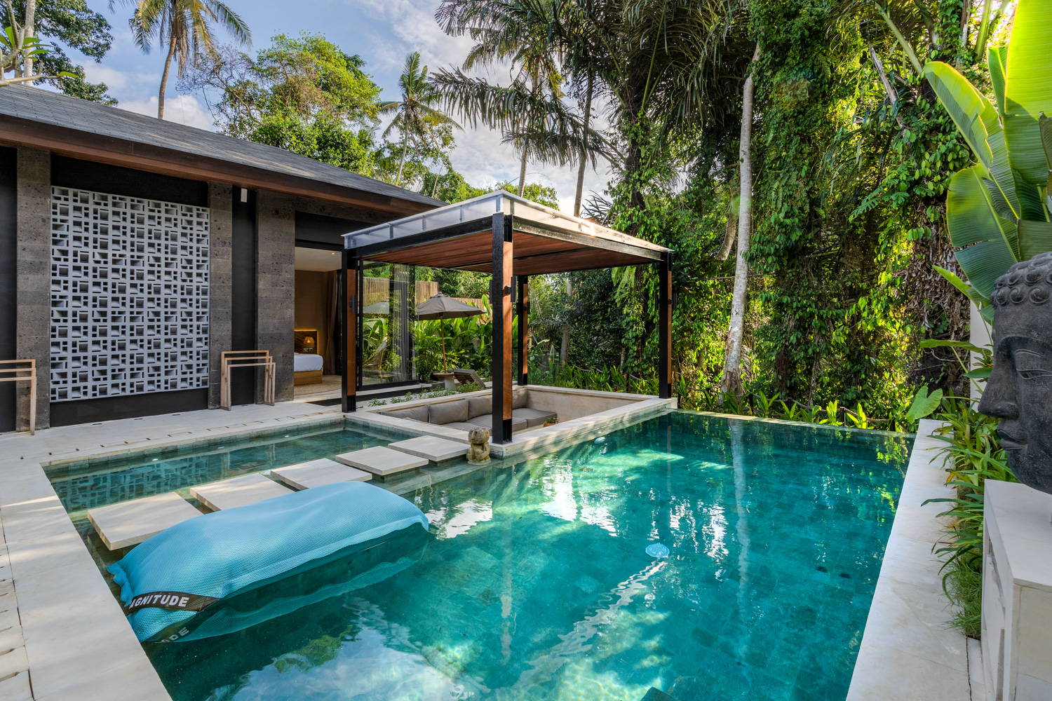Private Jungle-View Villa with Infinity Pool