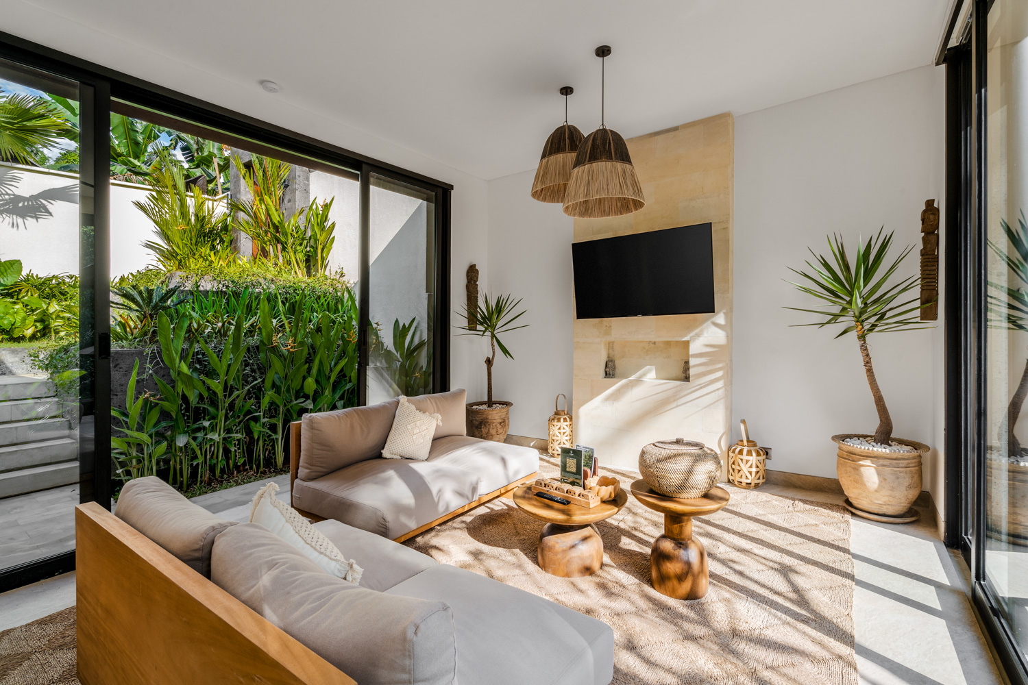 Private Jungle-View Villa with Infinity Pool