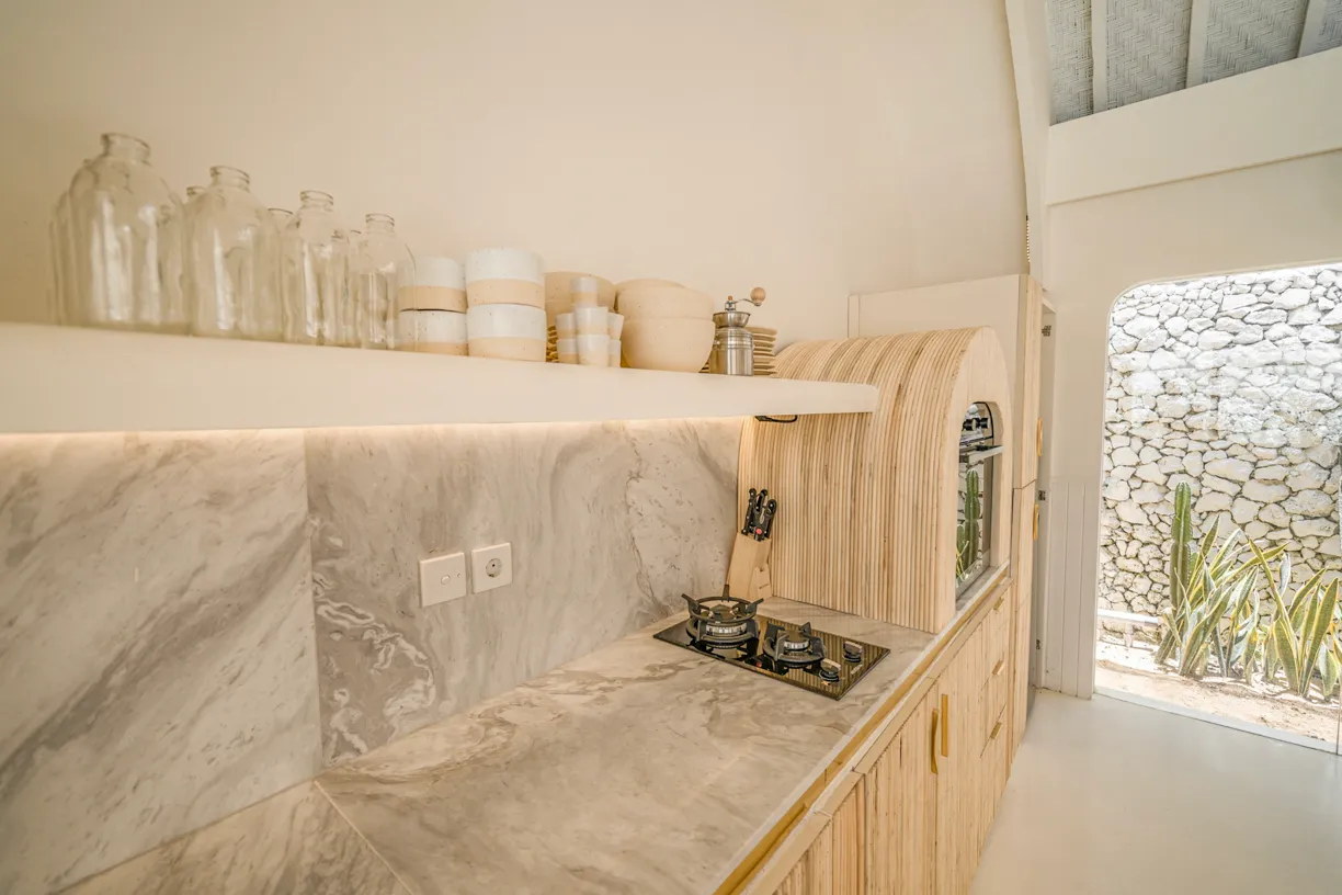 Luxury 6 BR Villa in Batu Bolong