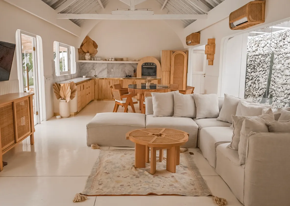 Luxury 6 BR Villa in Batu Bolong