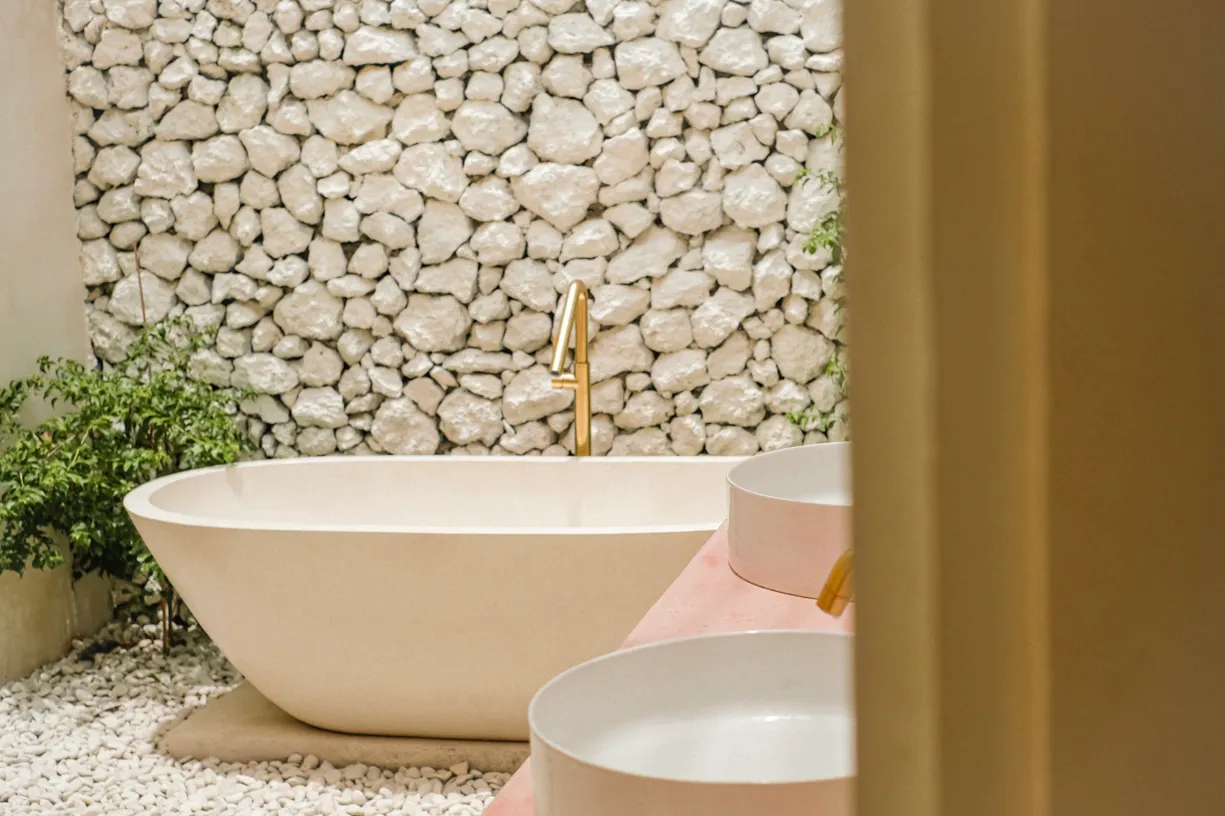 Luxury 6 BR Villa in Batu Bolong