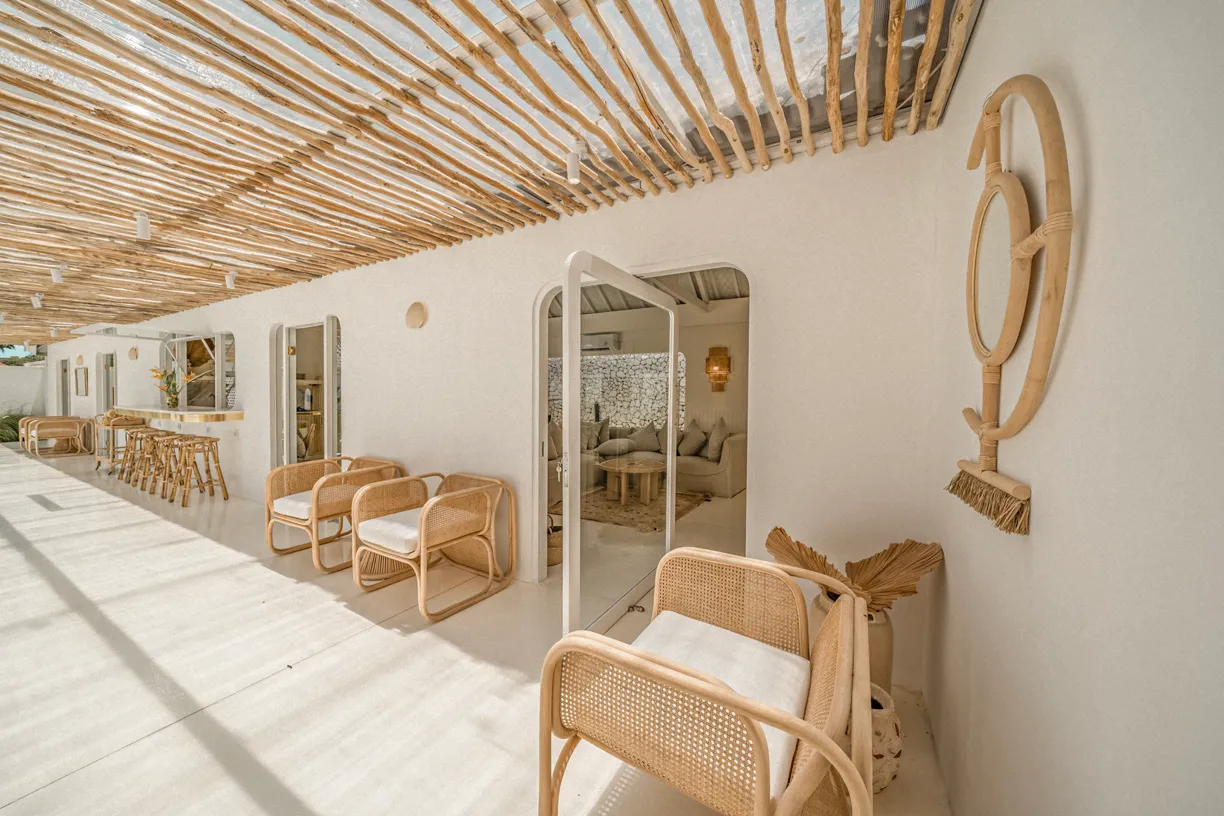 Luxury 6 BR Villa in Batu Bolong