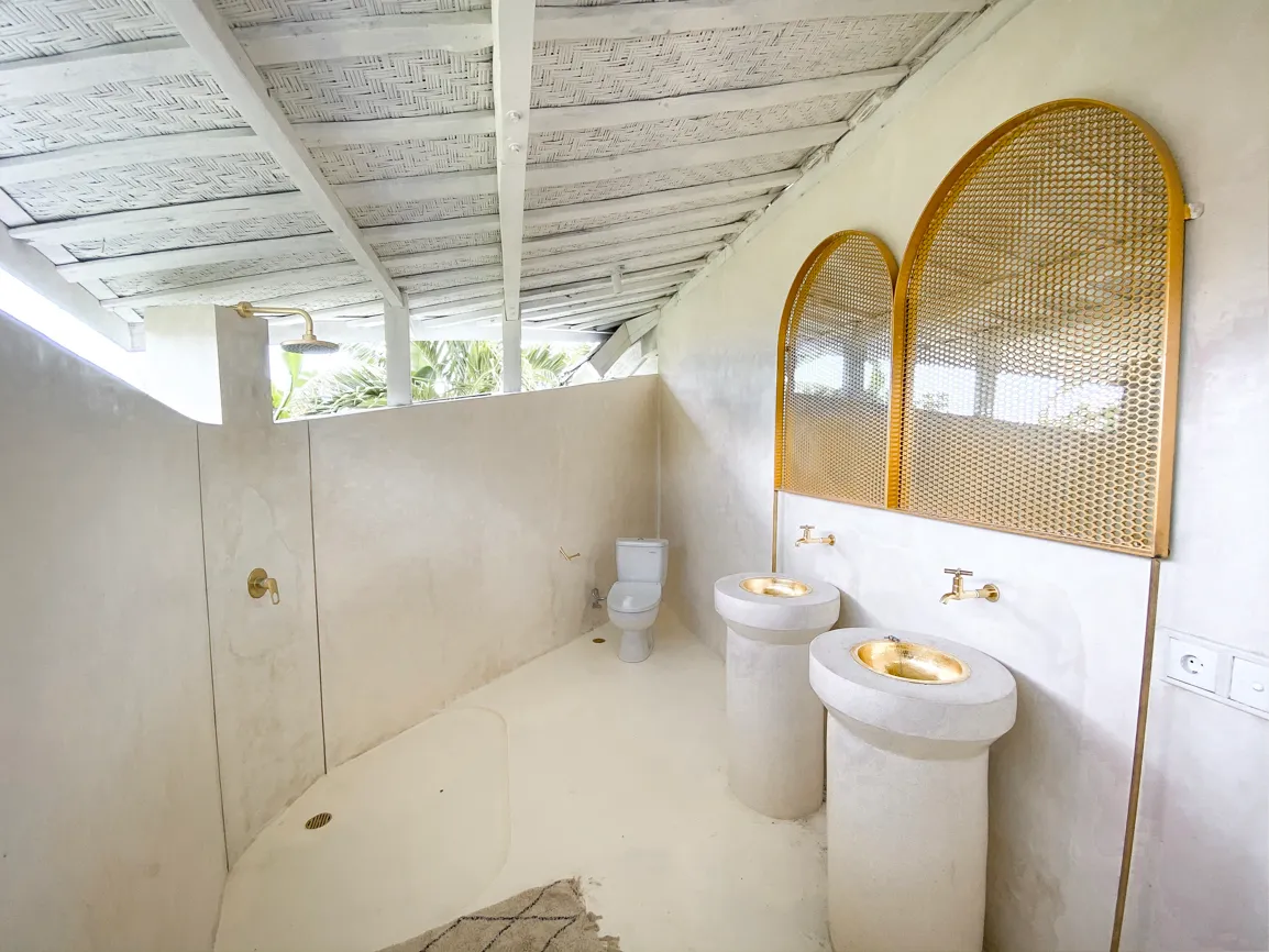 Luxury 6 BR Villa in Batu Bolong