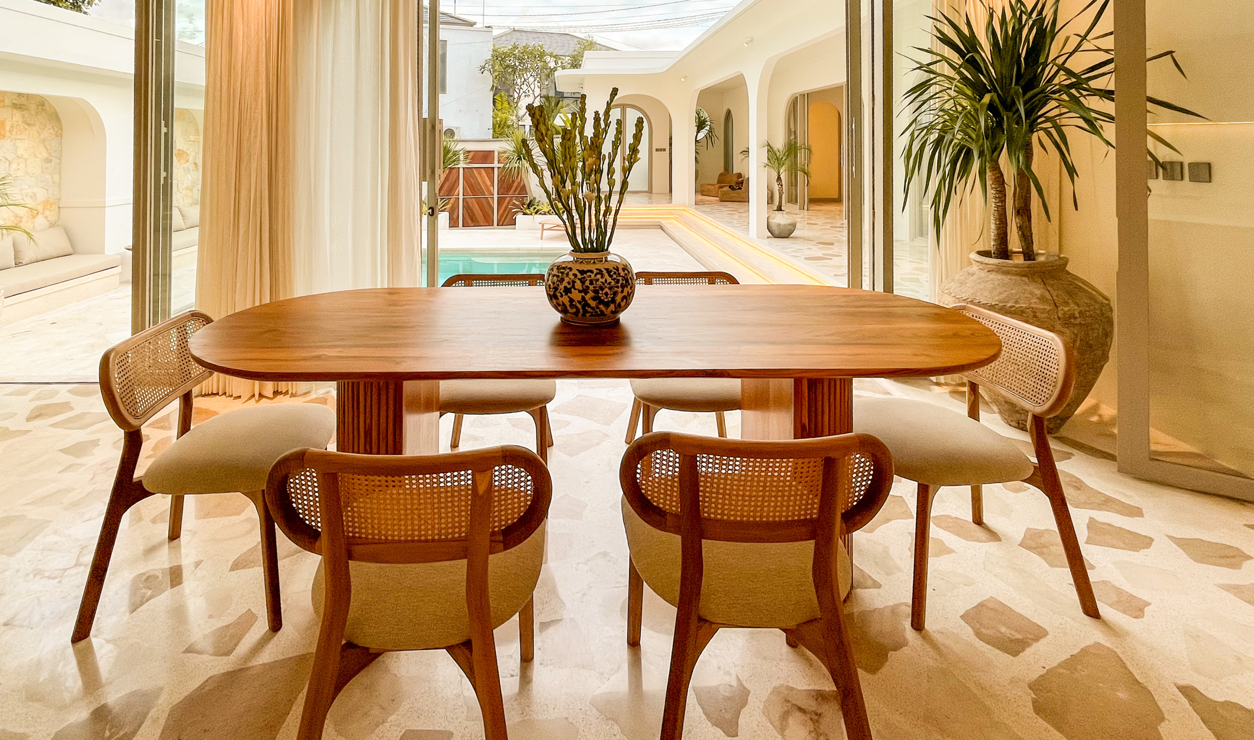 Chic 3-Bedroom Villa in Kerobokan