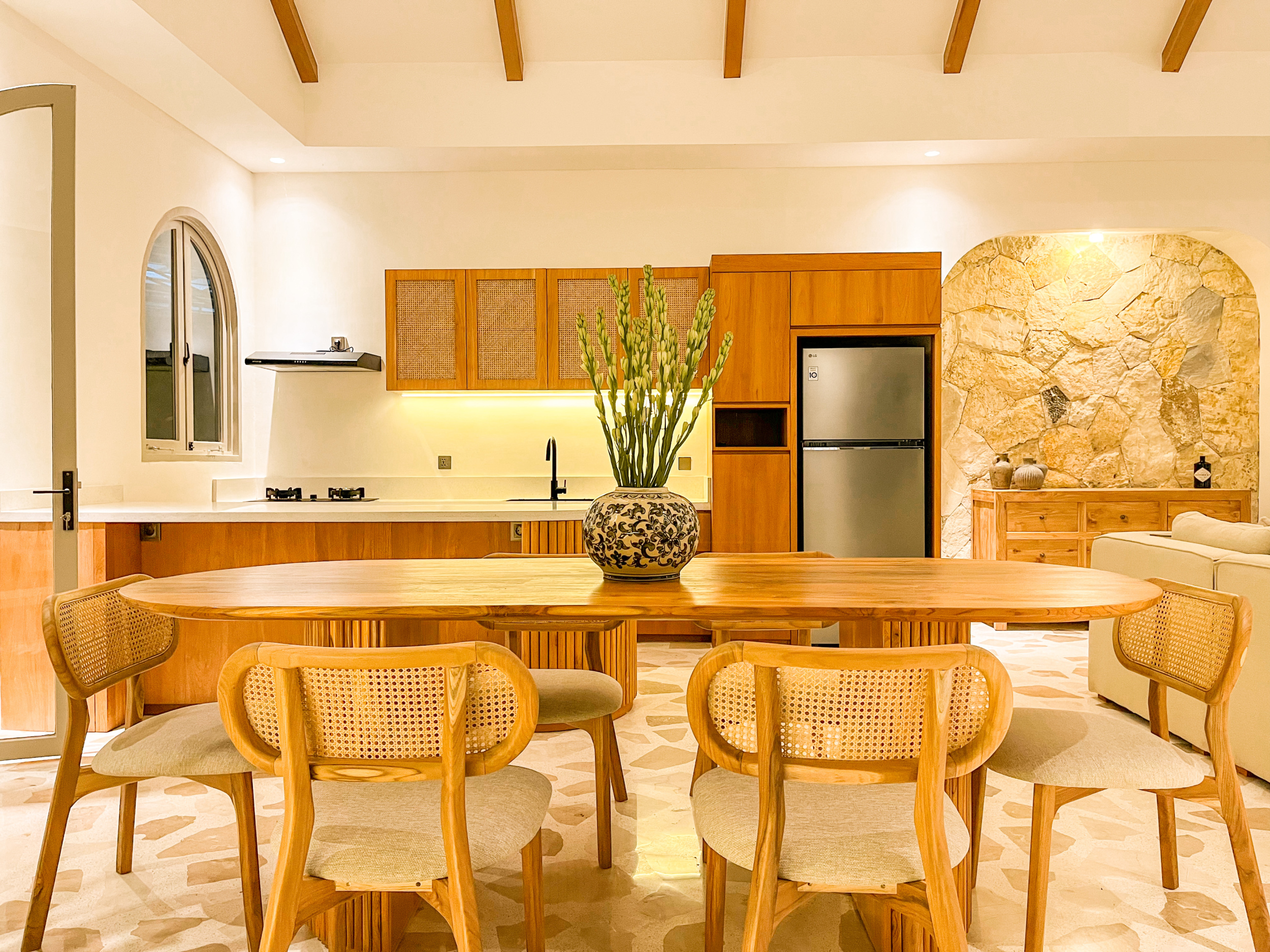 Chic 3-Bedroom Villa in Kerobokan