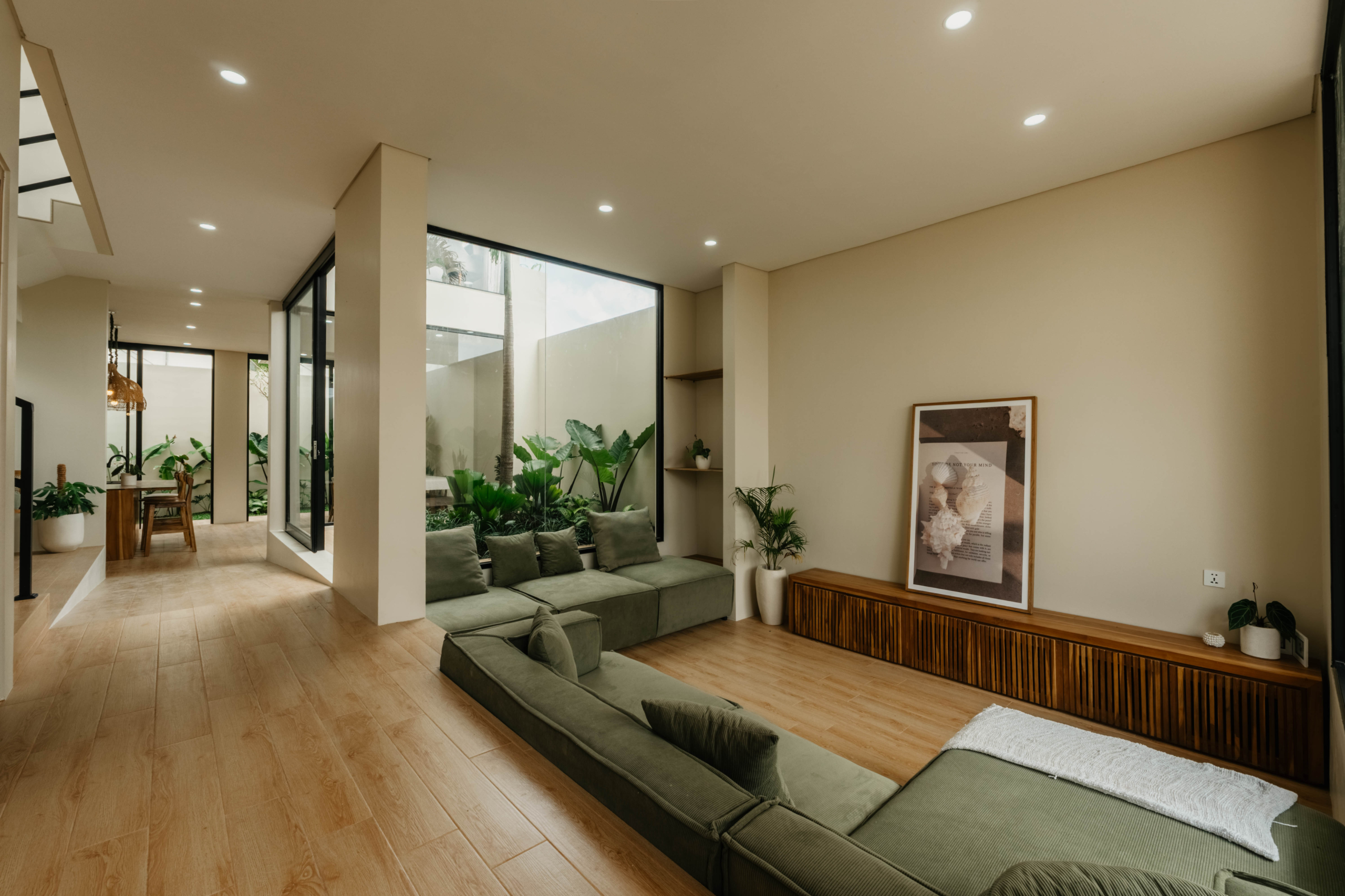 Oceanfront Villa in Kedungu