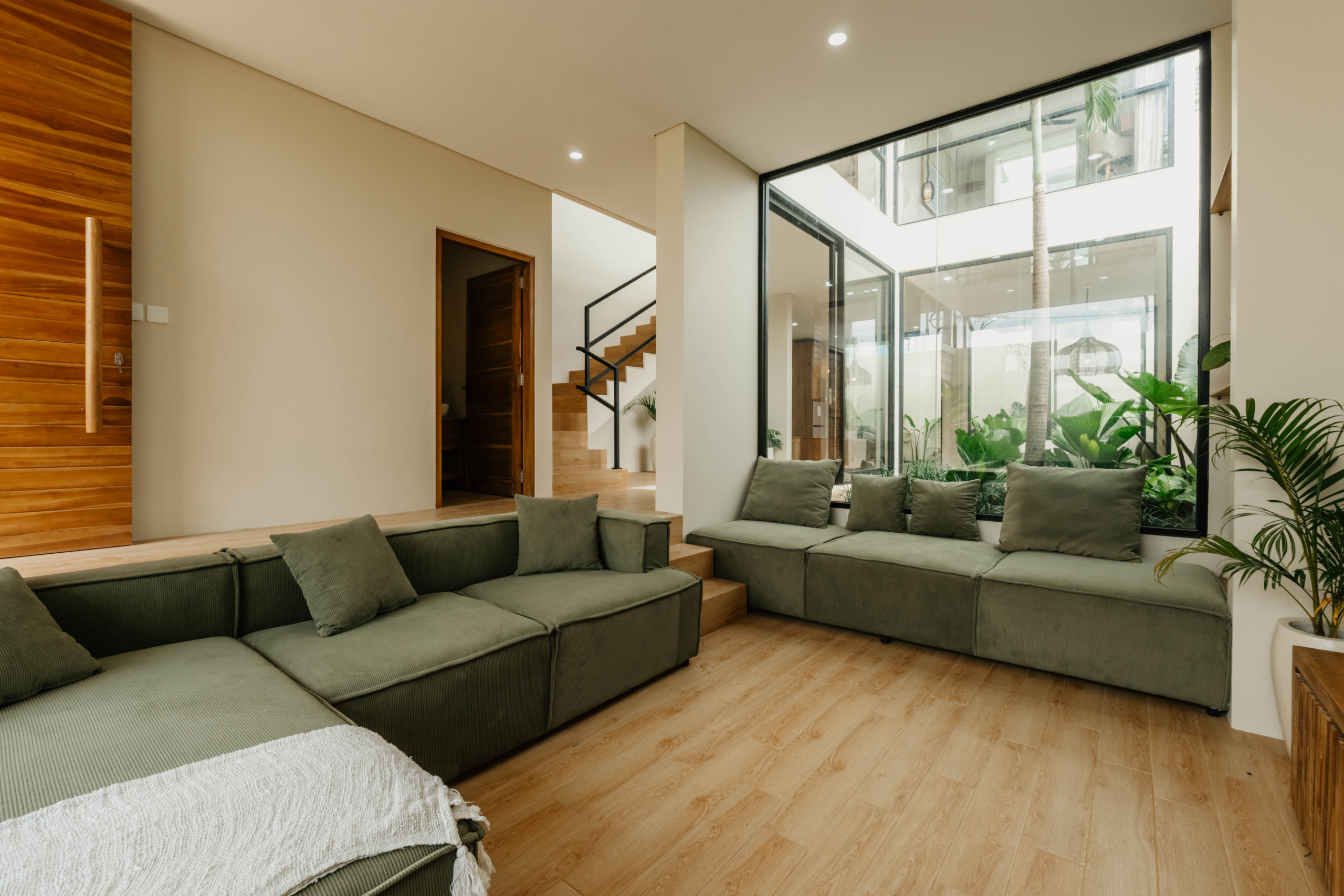 Oceanfront Villa in Kedungu