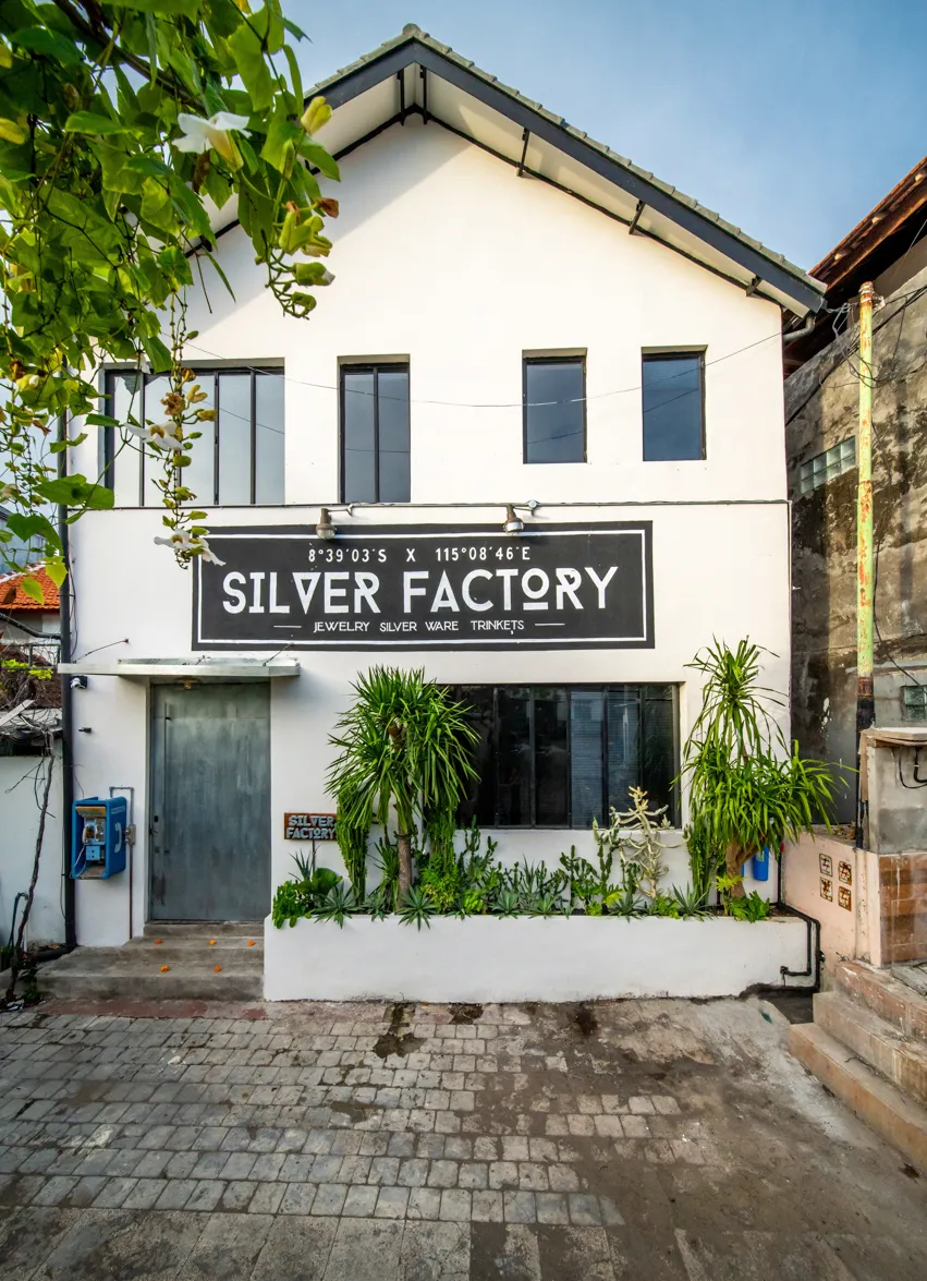 luxury designer loft by RE|VIVE Bali and Yukiko Murayama