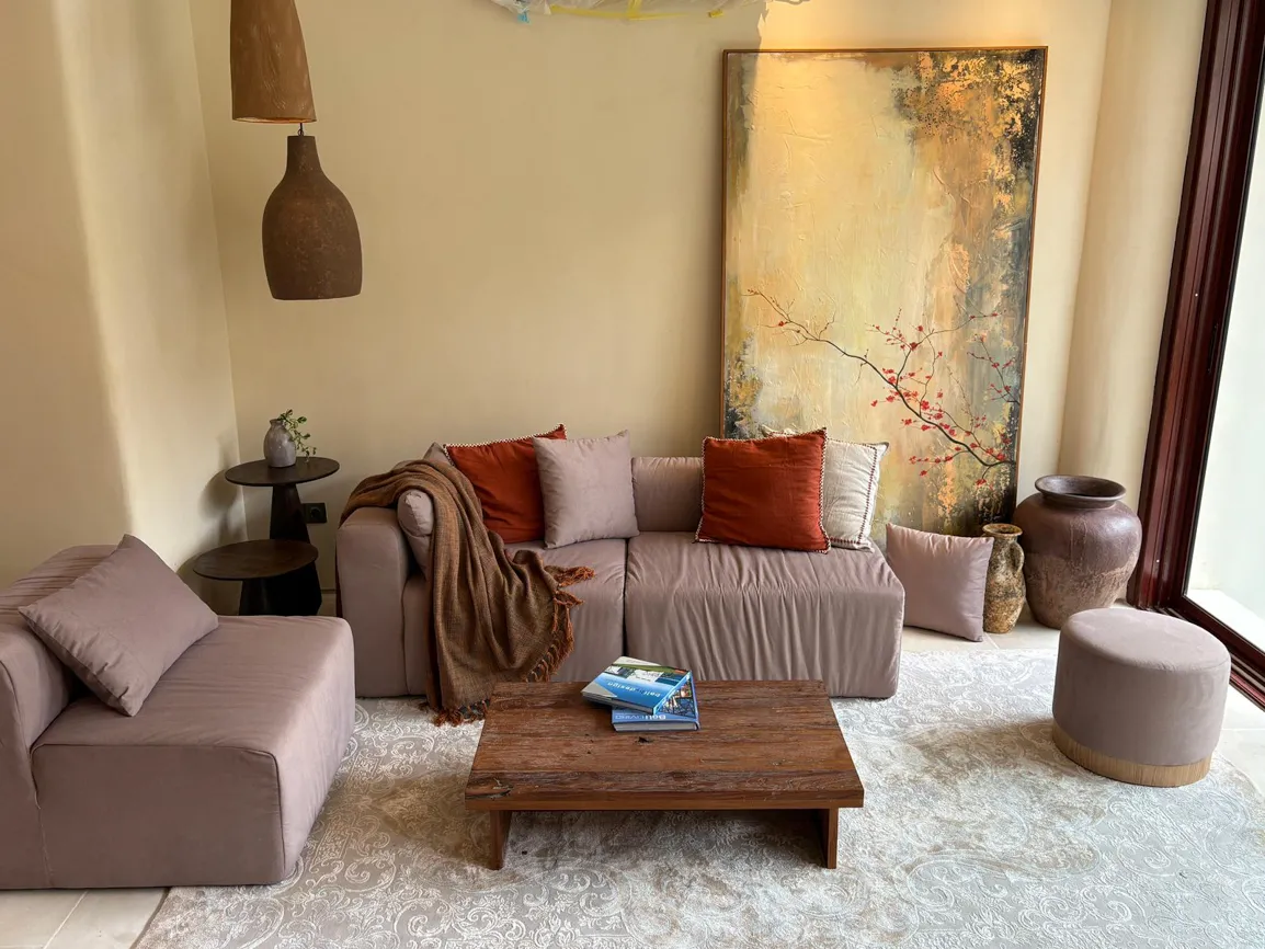 Charming 2 BR Villa For Leasehold in Padonan