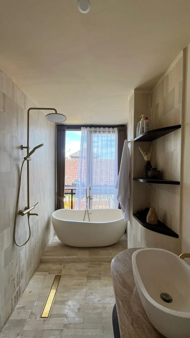 Charming 2 BR Villa For Leasehold in Padonan